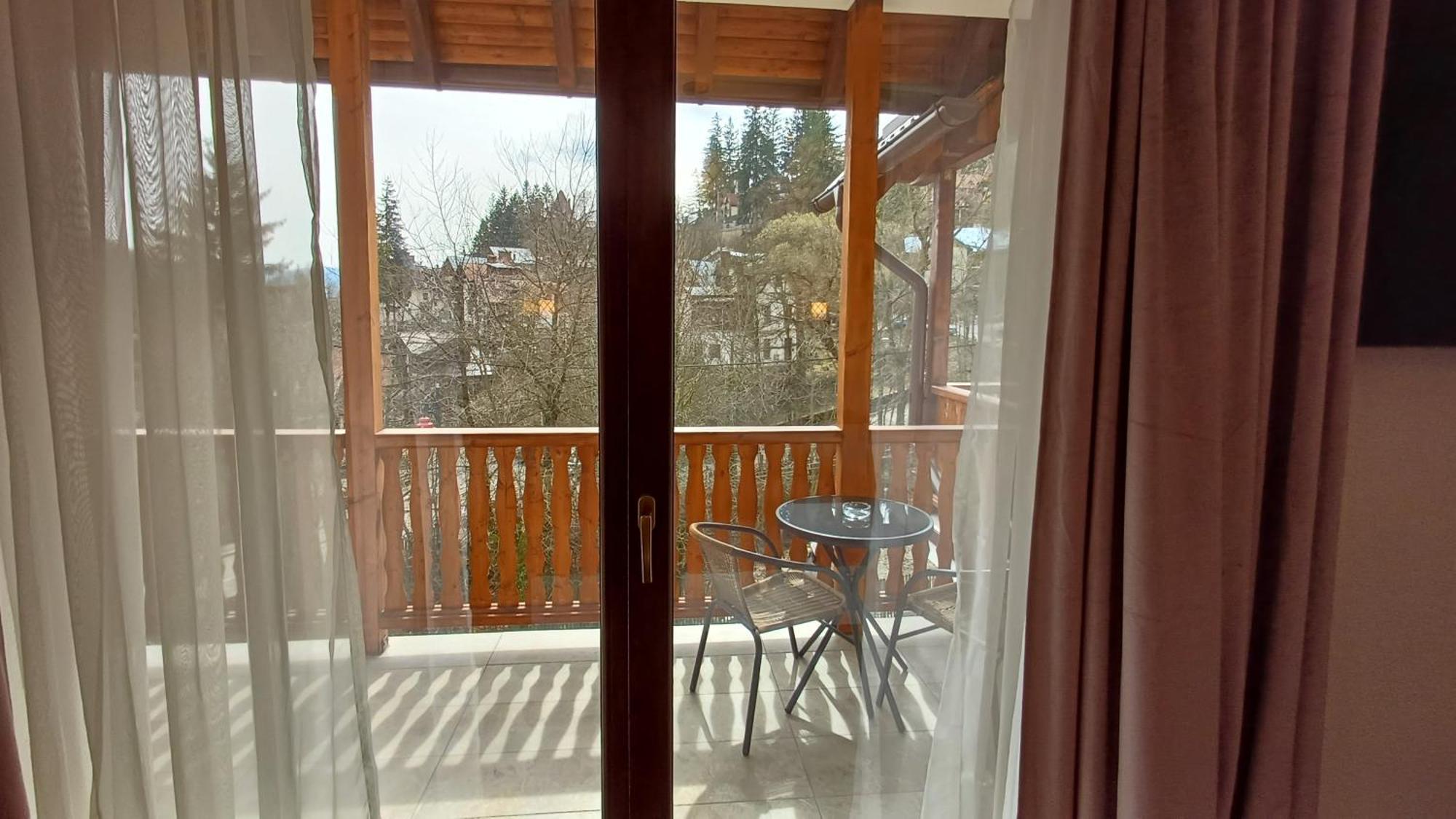 Nobila * Sinaia